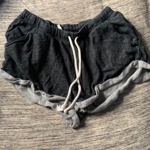 Women’s H & M Divided shorts